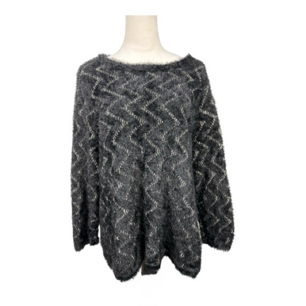 Chico’s black fuzzy sweater with gold zig zag size 4-XXL/20